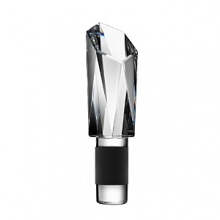 Hand-cut to highlight the luxurious characteristics of the glass, the city wine stoppers pay tribute to world metropolises New York, Stockholm and Toyko. Compatible with all bottle sizes, they are a fine complement to the Carat collection. Hand-cut to highlight the luxurious characteristics of the glass, the city wine stoppers pay tribute to world metropolises New York, Stockholm and Toyko. Compatible with all bottle sizes, they are a fine complement to the Carat collection.