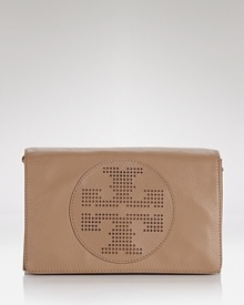 Tap into practical accessorizing with this this logo-stamped crossbdoy from Tory Burch. Stylish for everyday, this versatile design comes equipped with ample interior pockets for on-the-go ease. Tap into practical accessorizing with this this logo-stamped crossbdoy from Tory Burch. Stylish for everyday, this versatile design comes equipped with ample interior pockets for on-the-go ease.