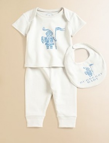 The signature knight print watches over the tee and bib of this cozy, pure cotton set.Envelope necklineShort sleevesButton frontLogo-print detailCottonMachine wash or dry cleanImported