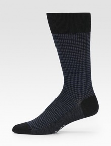 An elegant business look with the comfort and durability of fine merino wool. Ribbed toplineMid-calf height80% merino wool/20% polyamideMachine washMade in Germany An elegant business look with the comfort and durability of fine merino wool. Ribbed toplineMid-calf height80% merino wool/20% polyamideMachine washMade in Germany
