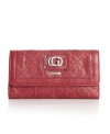 Get clever with the Lively wallet - GUESS creates a quatrefois-inspired embossed design with its signature G and finishes the look with faux diamond quilting.