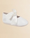 A soft satin bow ties a pretty leather style for a beautiful baby. Leather lined Padded insole Nubuck suede outsole with Ralph Lauren embroidery Imported