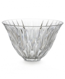 A pattern of raindrops suspended in this exquisite crystal bowl creates an always-sunny centerpiece. The gently flared rim and substantial weight combine in a sparkling example of enduring grace and quality. A pattern of raindrops suspended in this exquisite crystal bowl creates an always-sunny centerpiece. The gently flared rim and substantial weight combine in a sparkling example of enduring grace and quality.