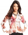 An allover watercolor print makes a splash on this GUESS blouse -- perfect for infusing a feminine flair into your look!