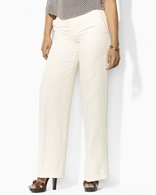 The Andover pant is designed in elegant wool crepe with a chic wide leg for an ultra-feminine silhouette.