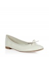 Add effortless elegance to your look with these must-have ballerina flats from perennial favorite shoe brand Repetto - Rounded toe, flat leather sole, front bow detail - Pair with a tie-neck blouse and a full skirt or an elevated jeans-and-tee ensemble