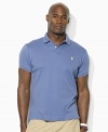 Short-sleeved polo shirt, cut for a comfortable, classic fit.