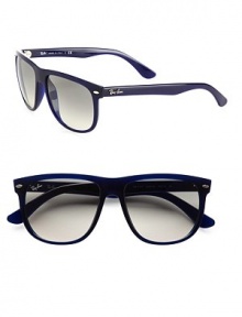 Oversized modified square frames with metal rivet accents and signature logo. Available in dark blue with crystal grey gradient lens or brown with brown gradient lens.Logo temples100% UV protectionMade in Italy 