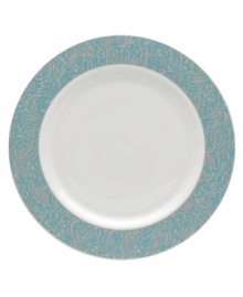 With a fresh, feminine feel and exceptional durability, the Lucille Teal dinner plates deliver lasting style to every day and occasion. A fanciful pattern inspired by 1950's lace trims creamy, contemporary porcelain from Denby.