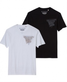 Rock out your basics wardrobe with this cool T-shirt from Guess. Rock out your basics wardrobe with this cool T-shirt from Guess.