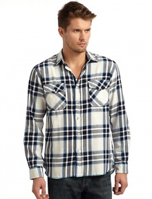 THE LOOKShirt collarButton frontChest flap pocketsTHE MATERIALCottonCARE & ORIGINMachine washImported THE LOOKShirt collarButton frontChest flap pocketsTHE MATERIALCottonCARE & ORIGINMachine washImported