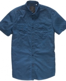 Keep a stylish profile, anytime. Go casual in this laid-back shirt from Guess. (Clearance)