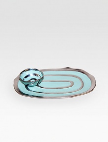 Inspired by the natural lines of a broken shell, this cracker and petite bowl set is both organic and modern, a perfect additon to any table setting.Cast aluminumPearlized enamel accentsPlate: 12L X 7¾WImported Inspired by the natural lines of a broken shell, this cracker and petite bowl set is both organic and modern, a perfect additon to any table setting.Cast aluminumPearlized enamel accentsPlate: 12L X 7¾WImported