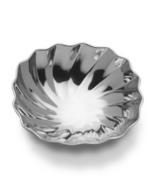 An eddy is a current that moves contrary to the main current, especially in a circular motion. This delightful bowl from Wilton Armetale illustrates this phenomenon with beauty and charm and accents your table with style. An eddy is a current that moves contrary to the main current, especially in a circular motion. This delightful bowl from Wilton Armetale illustrates this phenomenon with beauty and charm and accents your table with style.