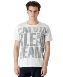 Go bold. This Calvin Klein Jeans tee make a singular statement. Go bold. This Calvin Klein Jeans tee make a singular statement.