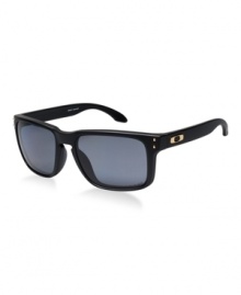 Designed by snowboarding superstar Shaun White and his brother Jesse to represent the screen heroes from the 40s, 50s and 60s, these Holbrook sunglasss are timeless classics. Featuring metal bolts icons that highlight the stress-resistant O Matter frames and Plutonite lenses used to filter out the UV rays, Oakley has designed a pair of sunglasses that will give you that Hollywood look with unparalleled comfort. Designed by snowboarding superstar Shaun White and his brother Jesse to represent the screen heroes from the 40s, 50s and 60s, these Holbrook sunglasss are timeless classics. Featuring metal bolts icons that highlight the stress-resistant O Matter frames and Plutonite lenses used to filter out the UV rays, Oakley has designed a pair of sunglasses that will give you that Hollywood look with unparalleled comfort.