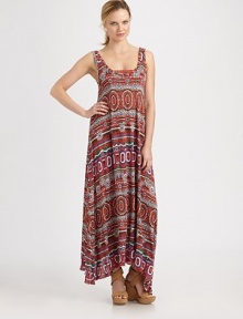 A laid-back fit and intoxicating print give this design must-have status.ScoopneckSleevelessRelaxed fitViscoseDry cleanMade in Italy