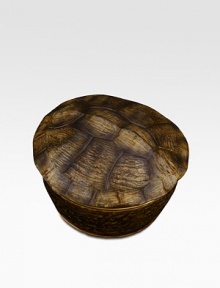 A textured vessel created from fine Limoges porcelain features a fitted lid and the intoxicating scent of Vetiver d'Orient. 35-hour burn time3½H X 5½ diam.Imported A textured vessel created from fine Limoges porcelain features a fitted lid and the intoxicating scent of Vetiver d'Orient. 35-hour burn time3½H X 5½ diam.Imported