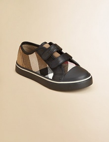Sturdy cotton canvas in bold Burberry checks, fashioned into a low-top sneaker with all-day comfort for your young player.Double grip-tape closureCotton canvas upper with leather trimCotton liningRubber solePadded insoleImported Sturdy cotton canvas in bold Burberry checks, fashioned into a low-top sneaker with all-day comfort for your young player.Double grip-tape closureCotton canvas upper with leather trimCotton liningRubber solePadded insoleImported