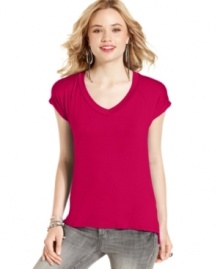 Tee-up with Pink Rose! Featuring raglan-style cap sleeves and a hem that dips low at the back, this top is a cute update to your favorite basic! Tee-up with Pink Rose! Featuring raglan-style cap sleeves and a hem that dips low at the back, this top is a cute update to your favorite basic!