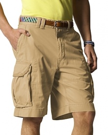Rugged classic-fitting short in washed cotton chino. Rugged classic-fitting short in washed cotton chino.