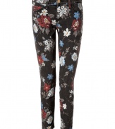 Embrace the seasons passion for the printed pant with these ultra-chic, floral print jeans from Current Elliott - Classic five-pocket style, zip fly, button closure, belt loops - On-trend cropped ankle, low rise, ultra-fitted silhouette flatters every curve - Sexy and cool, easily dressed up or down - pair with a tank, blazer and oxfords, or go for a more casual look with a knit and fashion sneakers