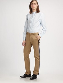 Simple yet smart classic button-down with contrasting button detail is sure to be a coveted wardrobe staple.ButtonfrontButtoned-down collarCottonMachine washImported Simple yet smart classic button-down with contrasting button detail is sure to be a coveted wardrobe staple.ButtonfrontButtoned-down collarCottonMachine washImported