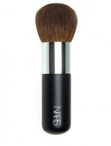 The must-have tool for achieving that sought-after faux-glow. It's unique yet efficient shape, short and cropped, with a wide head and handle to buff and bronze in one easy, fail-proof sweep leaving no streaks, just healthy glowing skin. The must-have tool for achieving that sought-after faux-glow. It's unique yet efficient shape, short and cropped, with a wide head and handle to buff and bronze in one easy, fail-proof sweep leaving no streaks, just healthy glowing skin.