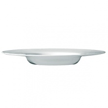 Hommage is like another point of view; very white, very flat porcelain, generously wide-rimmed and superimposed with shapes to inspire the chef and enhance the food. Hommage is an unostentatious part of the set up and can be used from preparation in the kitchen to tasting in the restaurant. Hommage is like another point of view; very white, very flat porcelain, generously wide-rimmed and superimposed with shapes to inspire the chef and enhance the food. Hommage is an unostentatious part of the set up and can be used from preparation in the kitchen to tasting in the restaurant.