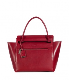 With a rich shade of brick red and clever handle slot, Jil Sanders smooth calf leather tote is an exquisitely chic choice - Double top handles with engraved logo luggage tag attached, zippered front slit pocket, inside cinch strap, green leather interior, zippered back wall slit pocket, front wall slit pocket and card slots - An immaculate way to add color into your outfit With a rich shade of brick red and clever handle slot, Jil Sanders smooth calf leather tote is an exquisitely chic choice - Double top handles with engraved logo luggage tag attached, zippered front slit pocket, inside cinch strap, green leather interior, zippered back wall slit pocket, front wall slit pocket and card slots - An immaculate way to add color into your outfit