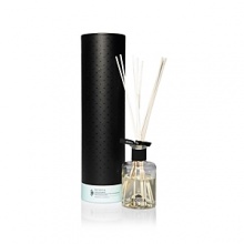 Lotus Flower Metro Jar, elusive pineapple, sewwt cotton candy notes with a light floral aspect, almost lavender. Warm floral and comforting. Lotus Flower Metro Jar, elusive pineapple, sewwt cotton candy notes with a light floral aspect, almost lavender. Warm floral and comforting.