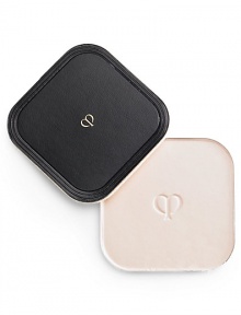 This ultra-fine pressed powder spreads delicately for an instantly beautiful finish. Treatment Lucent Powder EX creates a natural radiance and provides a satin sheen while covering dullness, spots and other skin concerns. Blends well with skin and helps foundation and makeup last longer.The Importance of Face to Face ConsultationLearn More about Cle de Peau BeauteLocate Your Nearest Cle de Peau Beaute Counter This ultra-fine pressed powder spreads delicately for an instantly beautiful finish. Treatment Lucent Powder EX creates a natural radiance and provides a satin sheen while covering dullness, spots and other skin concerns. Blends well with skin and helps foundation and makeup last longer.The Importance of Face to Face ConsultationLearn More about Cle de Peau BeauteLocate Your Nearest Cle de Peau Beaute Counter