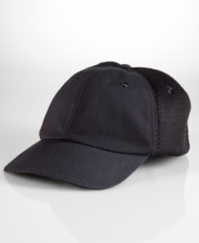 Polish off the perfect ensemble with the RLX sport cap, rendered in durable cotton chino twill with a flexible fit for a stylish look that stays put during active endeavors. Polish off the perfect ensemble with the RLX sport cap, rendered in durable cotton chino twill with a flexible fit for a stylish look that stays put during active endeavors.