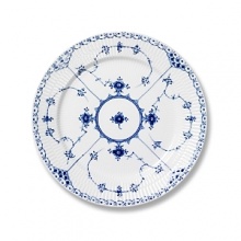 The elegant Blue Fluted Half Lace collection was launched in 1775. The Blue Fluted pattern offers much more than a dinner service. It also includes a large selection of striking accessories that will be enjoyed by anyone with an affinity for classic design. The elegant Blue Fluted Half Lace collection was launched in 1775. The Blue Fluted pattern offers much more than a dinner service. It also includes a large selection of striking accessories that will be enjoyed by anyone with an affinity for classic design.