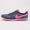 The Nike Eclipse II Women's Casual Shoe has an old-school running design with fresh colors that make this sneaker pop.