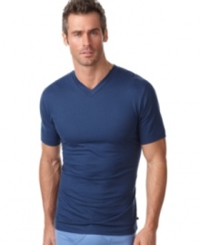 Stay cool under all those layers. The proven technology behind Jockey® staycool helps keep you comfortable in any temperature. Not too hot, not too cold–just right. Stay cool under all those layers. The proven technology behind Jockey® staycool helps keep you comfortable in any temperature. Not too hot, not too cold–just right.