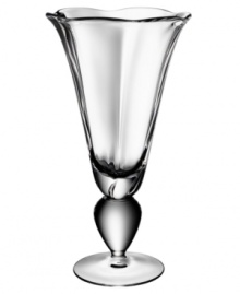 In a size perfect for small or large bouquets, this graceful vase takes fresh inspiration from natural shapes. Part of the distinctive Linné collection, this piece is handmade in Sweden by Kosta Boda and designed by Goran Warff. In a size perfect for small or large bouquets, this graceful vase takes fresh inspiration from natural shapes. Part of the distinctive Linné collection, this piece is handmade in Sweden by Kosta Boda and designed by Goran Warff.