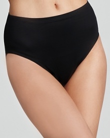 Miraclesuit's full coverage, high waisted bikini bottom delivers superior fit with subtle retro flair. Miraclesuit's full coverage, high waisted bikini bottom delivers superior fit with subtle retro flair.