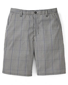 Keep things comfortable and smart with these cool golf shorts from Travis Mathew. Keep things comfortable and smart with these cool golf shorts from Travis Mathew.