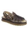 No matter what you find at the end of your line, these comfortable fisherman men's sandals are the catch of the day.