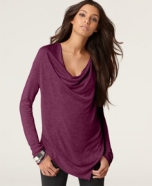 Make a modern statement in this draped, asymmetrical sweater from Kensie. It's the perfect partner for your skinny jeans!