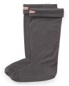 Fleece socks to line your Hunter boots and keep your feet cozy and dry. Solid socks with Hunter logo patch at upper front.