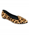 Sophisticated flats in the coolest textures. Get into the trend with STEVEN by Steve Madden's Valantne smoking flats.