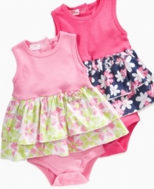 Keep your little blossoming beauty cool and comfortable in this adorably floral sundress from Kids Headquarters. Keep your little blossoming beauty cool and comfortable in this adorably floral sundress from Kids Headquarters.