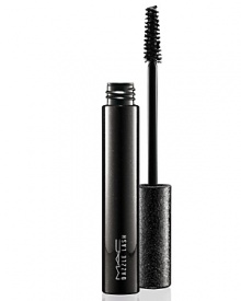 Defines, exaggerates volume, lengthens. Compact, slightly sculpted brush singles out and boosts lashes to a plush, full-bodied curve. Rich formula quickly coats from root to tip. Keeps lashes soft, light and flexible. Long-wearing, Non-smudging, flake resistant. Defines, exaggerates volume, lengthens. Compact, slightly sculpted brush singles out and boosts lashes to a plush, full-bodied curve. Rich formula quickly coats from root to tip. Keeps lashes soft, light and flexible. Long-wearing, Non-smudging, flake resistant.