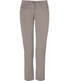 A four-season favorite with endless wearing possibilities, Closeds ankle pants are both flattering and easy-to-pair - Four-pocket style, button closure, belt loops - Slightly slouchy fit - Pair with oversized tops and favorite flats