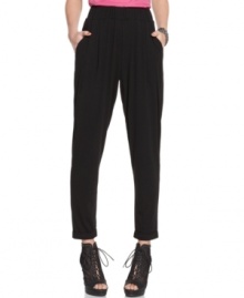 On-trend and extra chic, these harem pants from Material Girl are a good reason to give your jeans a day off! Pair them platform heels and a fitted top for a look that spells fashion!