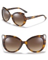 Go glam with these rounded cat-eye sunnies featuring notched corners. From MARC BY MARC JACOBS.