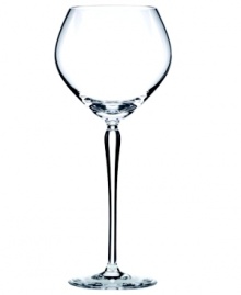 A hand-pulled stem elevates the already-exquisite Bellport wine glass, complementing every table setting with the quiet brilliance of kate spade new york. A hand-pulled stem elevates the already-exquisite Bellport wine glass, complementing every table setting with the quiet brilliance of kate spade new york.