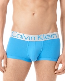 Featuring a premium ultra luxe microfiber exclusive to CK, these Calvin Klein low rise trunks featuring a body-defining fit for maximum appeal. Featuring a premium ultra luxe microfiber exclusive to CK, these Calvin Klein low rise trunks featuring a body-defining fit for maximum appeal.